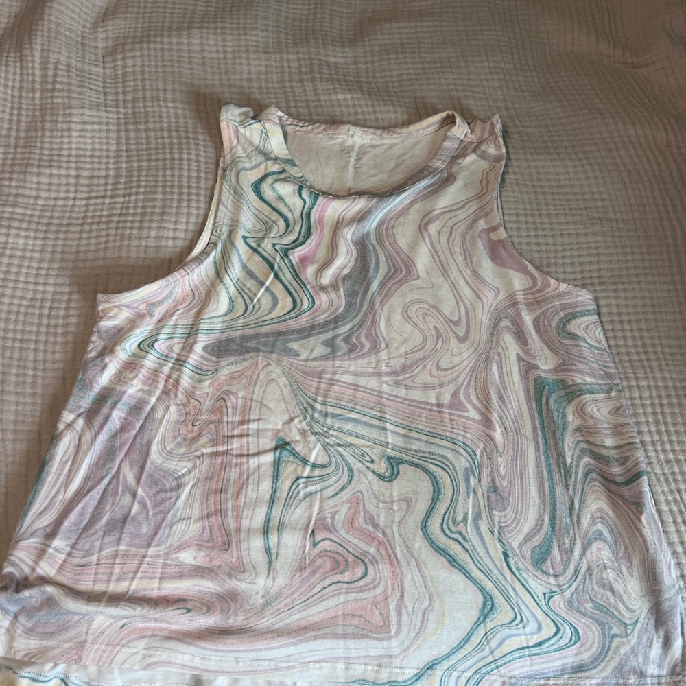 Old Navy Swirl Pattern Muscle Tee